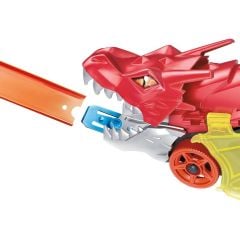 Hot Wheels Fırlatıcı ve Taşıyıcı Ejderha Garajlı Hotwheels Ejderha Araba
